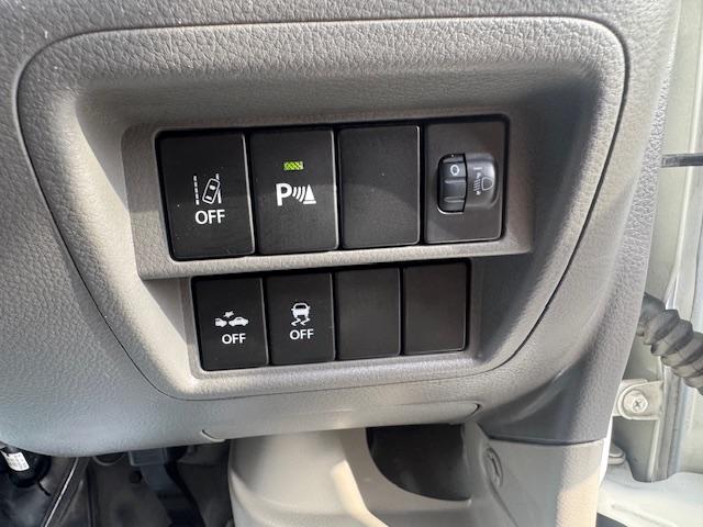 NV100クリッパーバン DX GLセーフティパッケージ 4速AT・Pソナー・パワーウィンドウ・電格ミラー・キーレス・AUTOライト・ナビ・バックカメラ・プライバシーガラス・オーバーヘッドシェルフ・ワンオーナー・記録簿(27枚目)