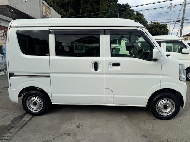 ＮＶ１００クリッパーバン ＤＸ　ＧＬセーフティパッケージ　４速ＡＴ・Ｐソナー・電格ミラー・パワーウィンドウ・ＡＵＴＯライト・ナビ・バックカメラ・ＥＴＣ・キーレス・プライバシーガラス・オーバーヘッドシェルフ・ワンオーナー・記録簿（6枚目）