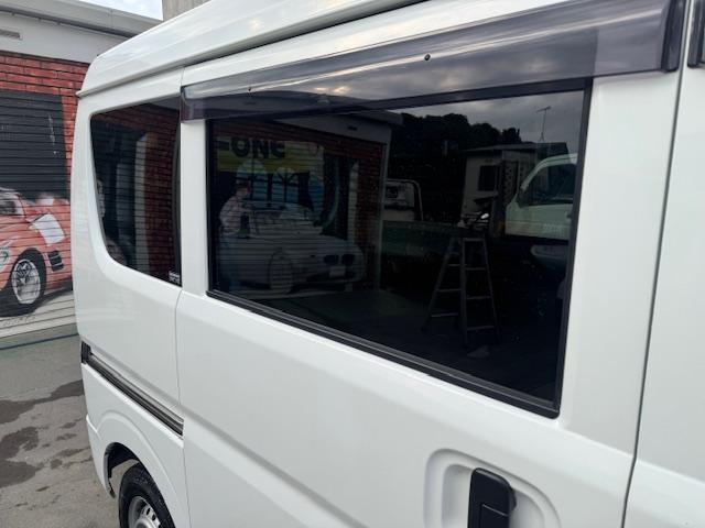 ＮＶ１００クリッパーバン ＤＸ　ＧＬセーフティパッケージ　４速ＡＴ・Ｐソナー・電格ミラー・パワーウィンドウ・ＡＵＴＯライト・ナビ・バックカメラ・ＥＴＣ・キーレス・プライバシーガラス・オーバーヘッドシェルフ・ワンオーナー・記録簿（17枚目）