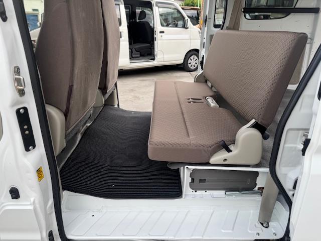 ＮＶ１００クリッパーバン ＤＸ　ＧＬセーフティパッケージ　４速ＡＴ・Ｐソナー・電格ミラー・パワーウィンドウ・ＡＵＴＯライト・ナビ・バックカメラ・ＥＴＣ・キーレス・プライバシーガラス・オーバーヘッドシェルフ・ワンオーナー・記録簿（39枚目）
