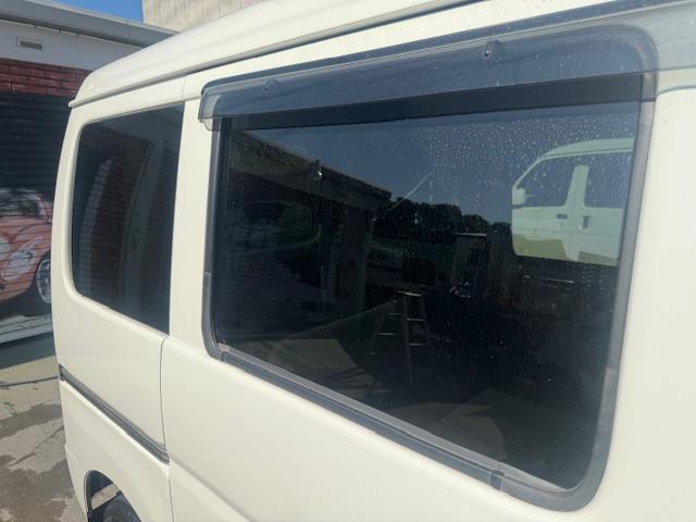 ハイゼットカーゴ DX パワーウィンドウ・キーレス・ナビ・Bカメ・ETC・オーバーヘッドシェルフ・ワンオーナー・記録簿(14枚目)