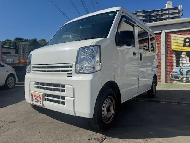 ＮＶ１００クリッパーバン ＤＸ　セーフティパッケージ　Ｐソナー・２ｎｄ発進・ＡＵＴＯライト・バックカメラ・キーレス・プライバシーガラス・オーバーヘッドシェルフ・ワンオーナー・記録簿（2枚目）