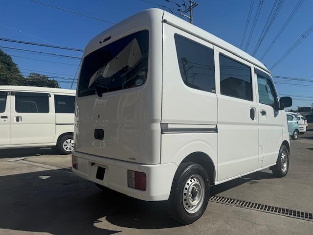 ＮＶ１００クリッパーバン ＤＸ　セーフティパッケージ　Ｐソナー・２ｎｄ発進・ＡＵＴＯライト・バックカメラ・キーレス・プライバシーガラス・オーバーヘッドシェルフ・ワンオーナー・記録簿（8枚目）