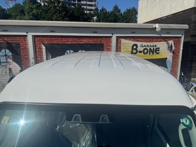 ＮＶ１００クリッパーバン ＤＸ　セーフティパッケージ　Ｐソナー・２ｎｄ発進・ＡＵＴＯライト・バックカメラ・キーレス・プライバシーガラス・オーバーヘッドシェルフ・ワンオーナー・記録簿（9枚目）