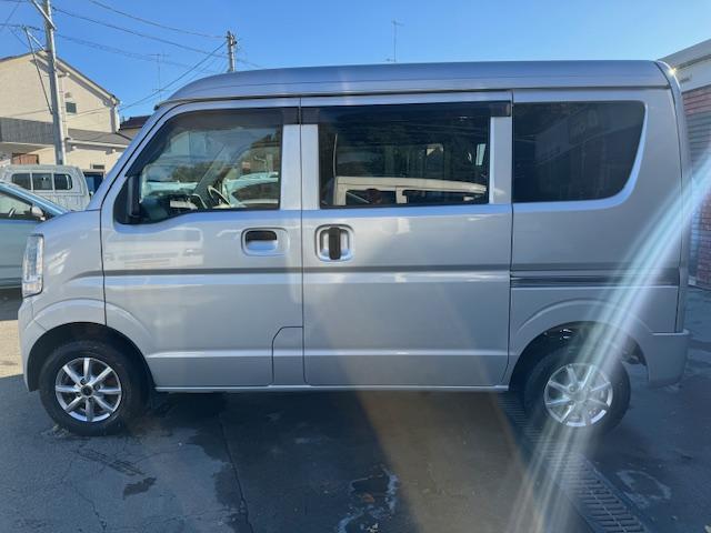 ＮＶ１００クリッパーバン ＤＸ　ＧＬパッケージ　４速ＡＴ・パワーウィンドウ・キーレス・プライバシーガラス・オーバーヘッドシェルフ・ワンオーナー・記録簿（5枚目）