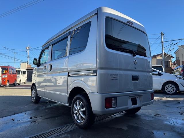 ＮＶ１００クリッパーバン ＤＸ　ＧＬパッケージ　４速ＡＴ・パワーウィンドウ・キーレス・プライバシーガラス・オーバーヘッドシェルフ・ワンオーナー・記録簿（7枚目）