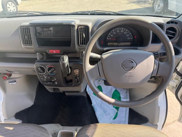 ＮＶ１００クリッパーバン ＤＸ　２ｎｄ発進・キーレス・ＥＴＣ・オーバーヘッドシェルフ・ワンオーナー・記録簿（22枚目）