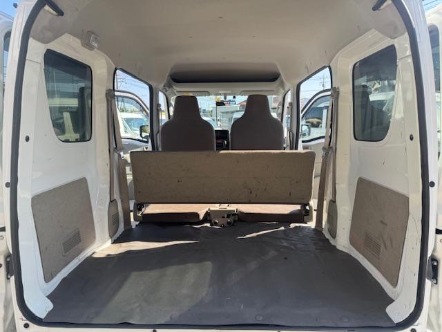 ＮＶ１００クリッパーバン ＤＸ　２ｎｄ発進・キーレス・ＥＴＣ・オーバーヘッドシェルフ・ワンオーナー・記録簿（34枚目）