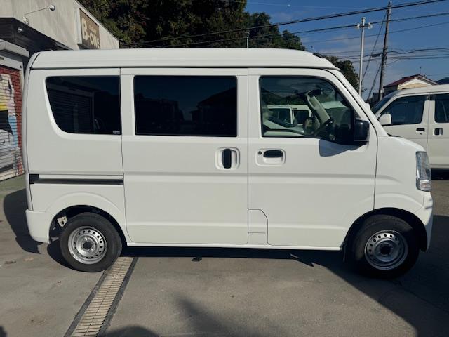 NV100クリッパーバン DX セーフティパッケージ 2nd発進・Pソナー・AUTOライト・ナビ・バックカメラ・ETC・キーレス・オーバーヘッドシェルフ・ワンオーナー・記録簿(6枚目)