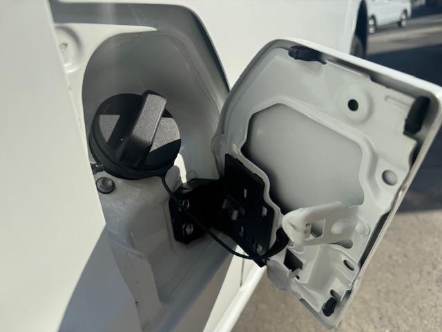 NV100クリッパーバン DX セーフティパッケージ 2nd発進・Pソナー・AUTOライト・ナビ・バックカメラ・ETC・キーレス・オーバーヘッドシェルフ・ワンオーナー・記録簿(16枚目)