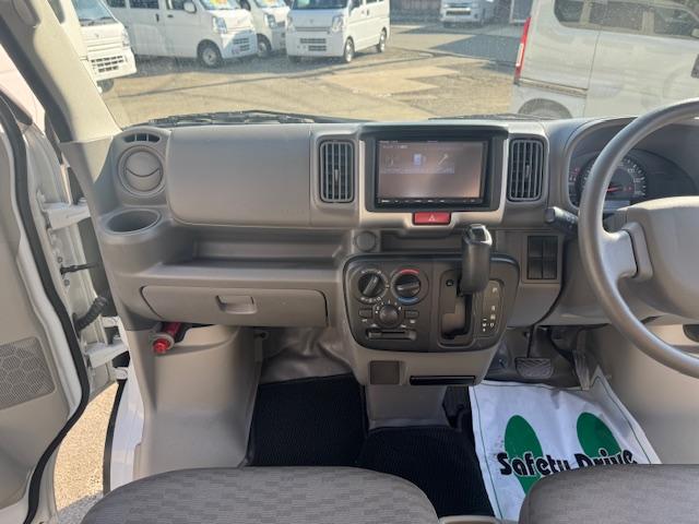 NV100クリッパーバン DX セーフティパッケージ 2nd発進・Pソナー・AUTOライト・ナビ・バックカメラ・ETC・キーレス・オーバーヘッドシェルフ・ワンオーナー・記録簿(25枚目)