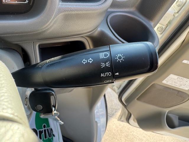 NV100クリッパーバン DX セーフティパッケージ 2nd発進・Pソナー・AUTOライト・ナビ・バックカメラ・ETC・キーレス・オーバーヘッドシェルフ・ワンオーナー・記録簿(27枚目)