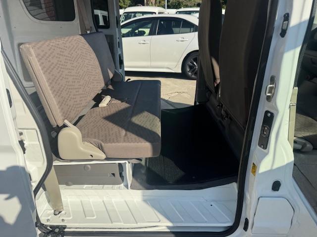 NV100クリッパーバン DX セーフティパッケージ 2nd発進・Pソナー・AUTOライト・ナビ・バックカメラ・ETC・キーレス・オーバーヘッドシェルフ・ワンオーナー・記録簿(37枚目)