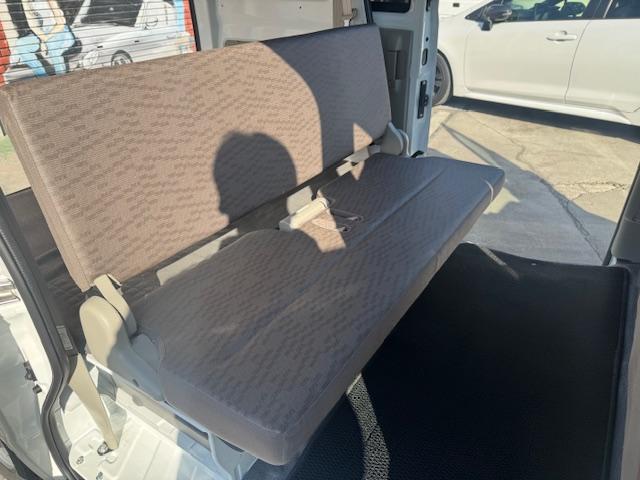 NV100クリッパーバン DX セーフティパッケージ 2nd発進・Pソナー・AUTOライト・ナビ・バックカメラ・ETC・キーレス・オーバーヘッドシェルフ・ワンオーナー・記録簿(38枚目)