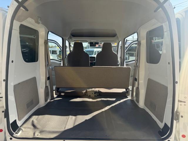 NV100クリッパーバン DX セーフティパッケージ 2nd発進・Pソナー・AUTOライト・ナビ・バックカメラ・ETC・キーレス・オーバーヘッドシェルフ・ワンオーナー・記録簿(43枚目)