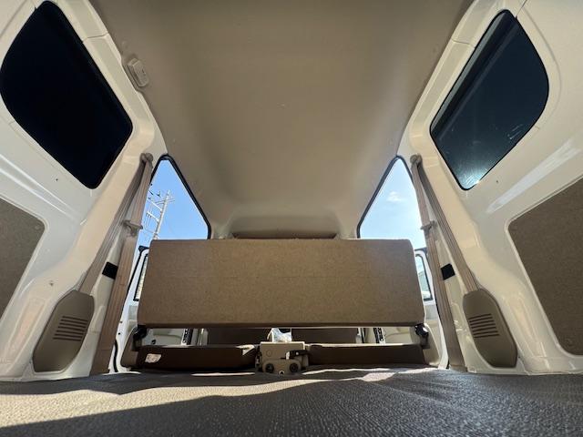 NV100クリッパーバン DX セーフティパッケージ 2nd発進・Pソナー・AUTOライト・ナビ・バックカメラ・ETC・キーレス・オーバーヘッドシェルフ・ワンオーナー・記録簿(44枚目)