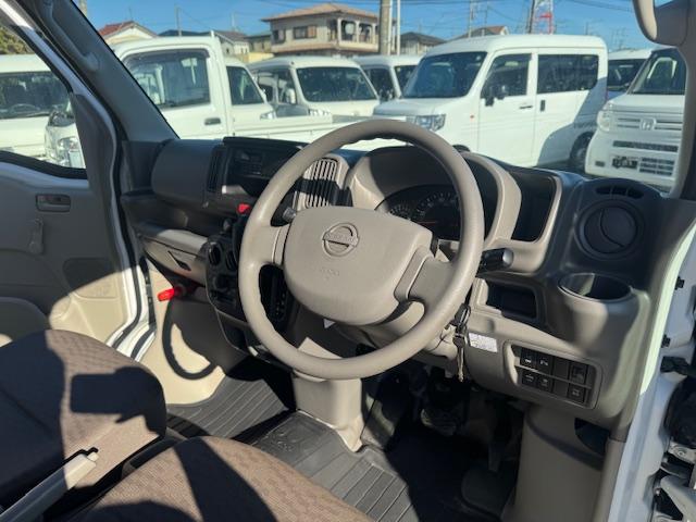 ＮＶ１００クリッパーバン ＤＸ　セーフティパッケージ　２ｎｄ発進・Ｐソナー・ＡＵＴＯライト・ＥＴＣ・キーレス・オーバーヘッドシェルフ・ワンオーナー・記録簿（17枚目）