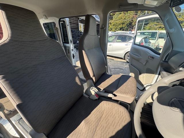 ＮＶ１００クリッパーバン ＤＸ　セーフティパッケージ　２ｎｄ発進・Ｐソナー・ＡＵＴＯライト・ＥＴＣ・キーレス・オーバーヘッドシェルフ・ワンオーナー・記録簿（18枚目）