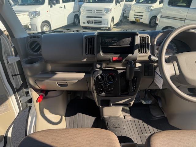 ＮＶ１００クリッパーバン ＤＸ　セーフティパッケージ　２ｎｄ発進・Ｐソナー・ＡＵＴＯライト・ＥＴＣ・キーレス・オーバーヘッドシェルフ・ワンオーナー・記録簿（23枚目）