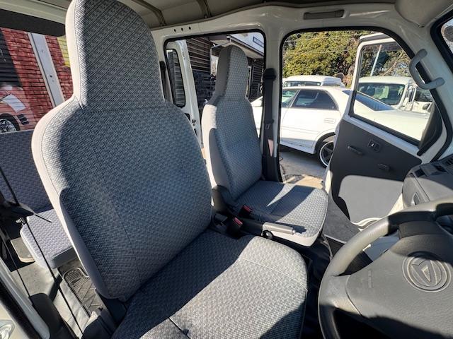 ハイゼットカーゴ スペシャル 4AT・スペアキー・Wエアバッグ・集中ドアロック・ワンオーナー(18枚目)