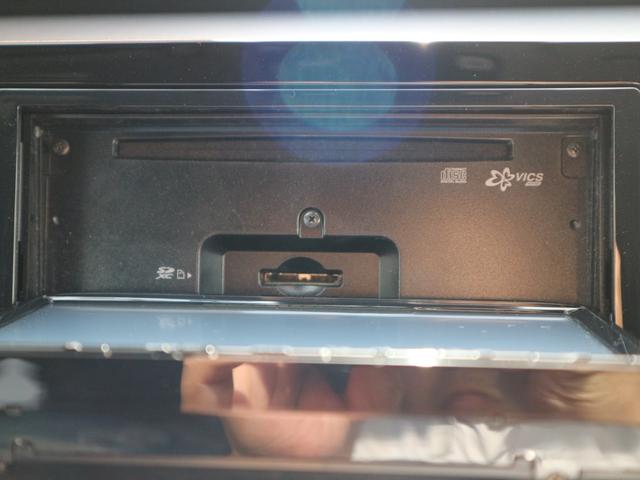 フィット ｅ：ＨＥＶホーム　４ＷＤ　社外メモリーナビ　Ｂｌｕｅｔｏｏｔｈ　ＣＤ　ＤＶＤ　バックカメラ　ＥＴＣ　衝突被害軽減ブレーキ　クルーズコントロール　スマートキー　プッシュスタート　ＬＥＤヘッドライト　オートライト（30枚目）