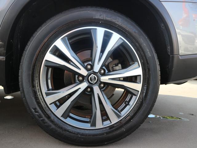 エクストレイル ２０Ｘ　４ＷＤ　純正ナビ　フルセグＴＶ　Ｂｌｕｅｔｏｏｔｈ　ＣＤ　ＤＶＤ　バックカメラ　衝突被害軽減ブレーキ　クルーズコントロール　スマートキー　プッシュスタート　ＬＥＤヘッドライト　オートライト（62枚目）