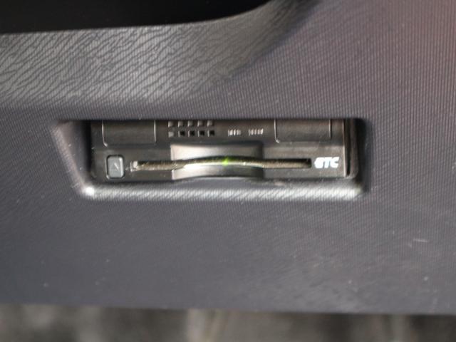 アクア Ｓ　社外メモリナビ　ＣＤ　ＤＶＤ　フルセグＴＶ　ＥＴＣ　バックカメラ　オートライト　電動格納ミラー　プッシュスタート　スマートキー　ドアバイザー（27枚目）