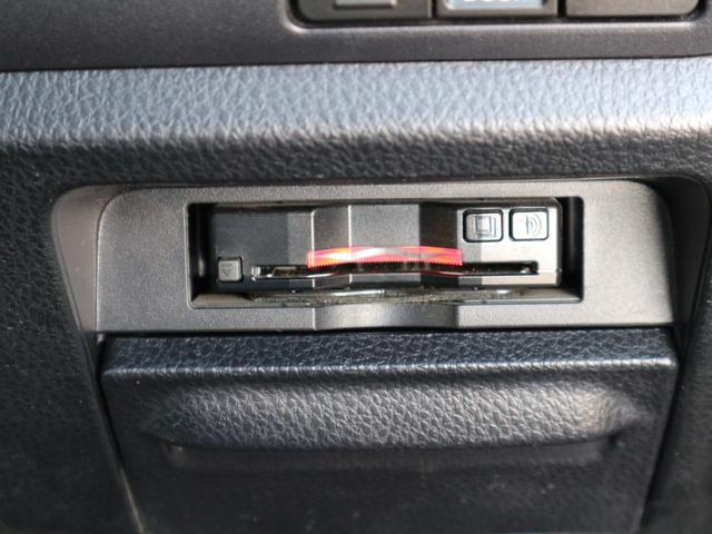 ヴォクシー Ｘ　メモリーナビ　フルセグＴＶ　Ｂｌｕｅｔｏｏｔｈ　ＣＤ　ＤＶＤ　フリップダウンモニター　バックカメラ　衝突被害軽減ブレーキ　左電動スライドドア　クルーズコントロール　ＬＥＤヘッドライト　オートライト（32枚目）