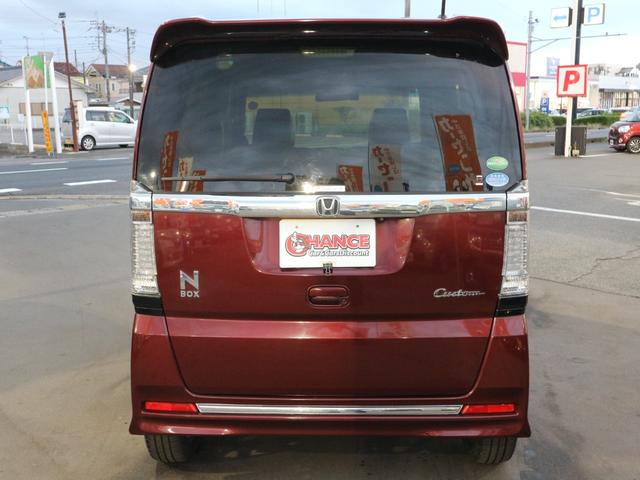 Ｎ－ＢＯＸカスタム Ｇ　ターボＳＳパッケージ　純正ナビ　フルセグＴＶ　Ｂｌｕｅｔｏｏｔｈ　ＣＤ　ＤＶＤ　バックカメラ　ＥＴＣ　両側パワースライドドア　衝突被害軽減ブレーキ　前席シートヒーター　スマートキー　ＨＩＤヘッドライト　オートライト　フォグ（11枚目）