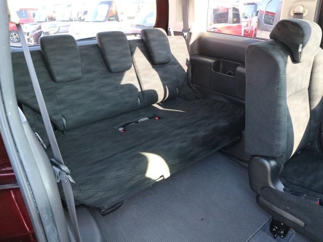 ステップワゴン Ｇ　Ｅセレクション　純正８インチナビ　フルセグＴＶ　Ｂｌｕｅｔｏｏｔｈ　ＣＤ　ＤＶＤ　バックカメラ　ＥＴＣ　クルーズコントロール　左側パワースライドドア　スマートキー　アイドリングストップ（7枚目）