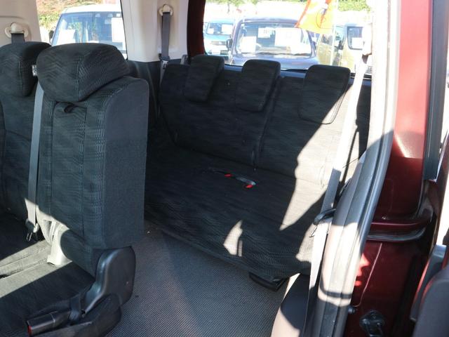 ステップワゴン Ｇ　Ｅセレクション　純正８インチナビ　フルセグＴＶ　Ｂｌｕｅｔｏｏｔｈ　ＣＤ　ＤＶＤ　バックカメラ　ＥＴＣ　クルーズコントロール　左側パワースライドドア　スマートキー　アイドリングストップ（18枚目）