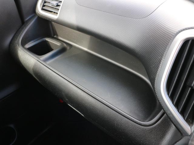 ソリオ ハイブリッドＭＸ　純正ナビ　ＣＤ　ＤＶＤ　Ｂｌｕｅｔｏｏｔｈ　フルセグＴＶ　クルーズコントロール　衝突被害軽減ブレーキ　アイドリングストップ　左側パワースライドドア　スマートキー　プッシュスタート（26枚目）