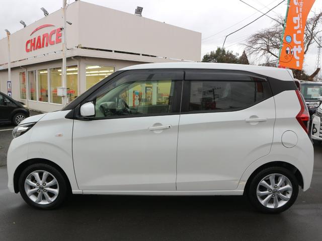 デイズ Ｘ　ＣＤ　ＥＴＣ　前後ドラレコ　衝突被害軽減ブレーキ　アイドリングストップ　スマートキー　プッシュスタート　オートライト　オートエアコン（12枚目）