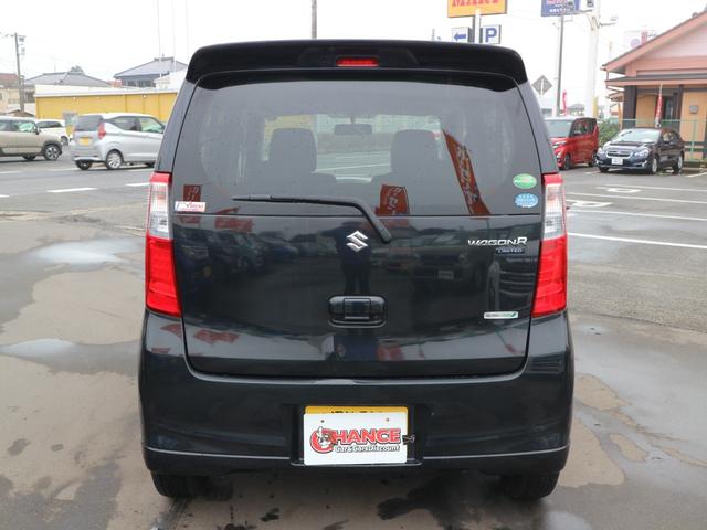 ワゴンＲ ＦＸリミテッド　ＣＤ　アイドリングストップ　スマートキー　プッシュスタート　オートエアコン　電動格納ミラー　純正１４インチアルミ（10枚目）