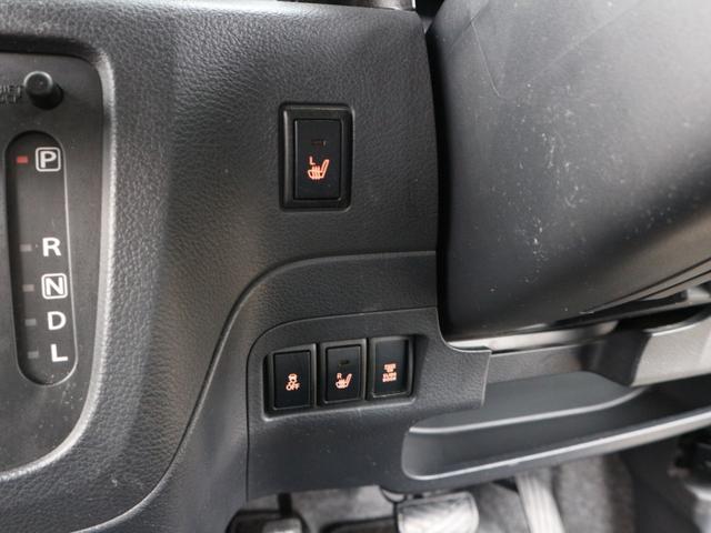 �x���X�ł́A�o���L�x�ȃX�^�b�t���A���q�l�Ɋ��Y�����A����Ă������Ē����܂��B�킩��Ȃ�����A�s���Ȏ��ȂǁA���C�y�ɂ��q�ˉ������B