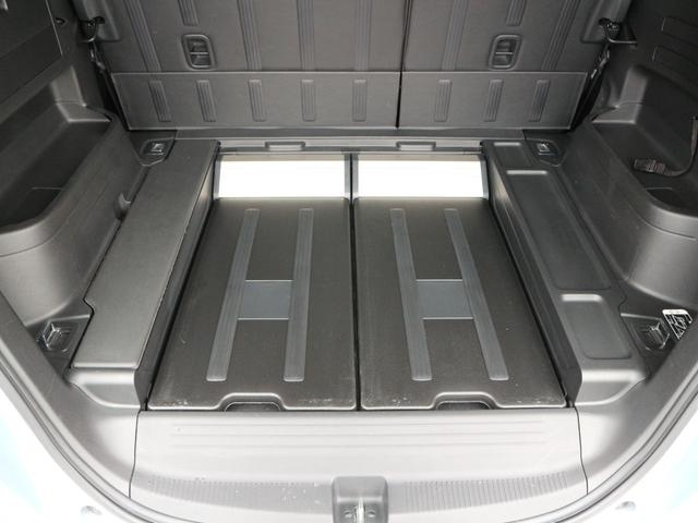 フリードスパイクハイブリッド ハイブリッド　プレミアムエディション　純正ナビ　フルセグＴＶ　Ｂｌｕｅｔｏｏｔｈ　両側パワースライドドア　ＥＴＣ　ＣＤ　ＤＶＤ　バックカメラ　スマートキー　クルーズコントロール　ＨＩＤヘッドライト　オートライト（39枚目）