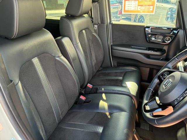 N-BOXカスタム Lターボ ETC スマートキー アイドリングストップ 両側パワースライドドア LEDヘッドランプ シートヒーター 純正メモリーナビ Bluetooth接続 全周囲カメラ バックカメラ ドライブレコーダー(13枚目)