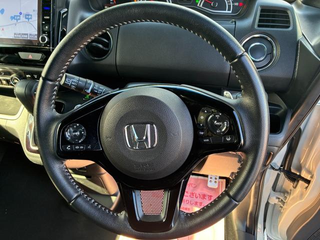 N-BOXカスタム Lターボ ETC スマートキー アイドリングストップ 両側パワースライドドア LEDヘッドランプ シートヒーター 純正メモリーナビ Bluetooth接続 全周囲カメラ バックカメラ ドライブレコーダー(16枚目)