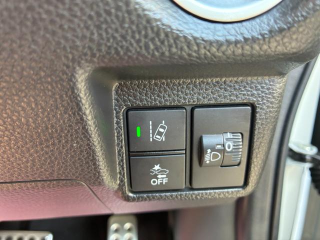 N-BOXカスタム Lターボ ETC スマートキー アイドリングストップ 両側パワースライドドア LEDヘッドランプ シートヒーター 純正メモリーナビ Bluetooth接続 全周囲カメラ バックカメラ ドライブレコーダー(28枚目)