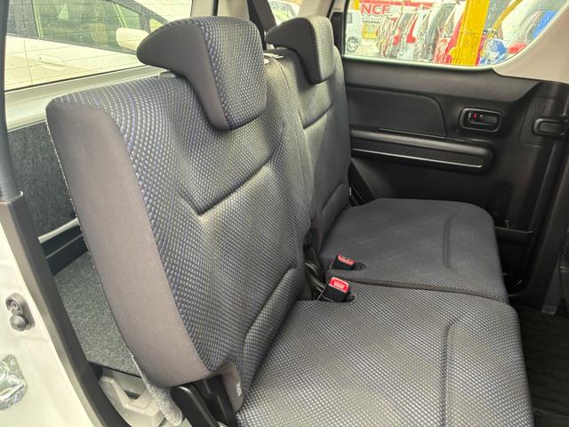 店内５５型の大画面で　全店１１店舗の在庫　１１店舗在庫１発検索が可能です。