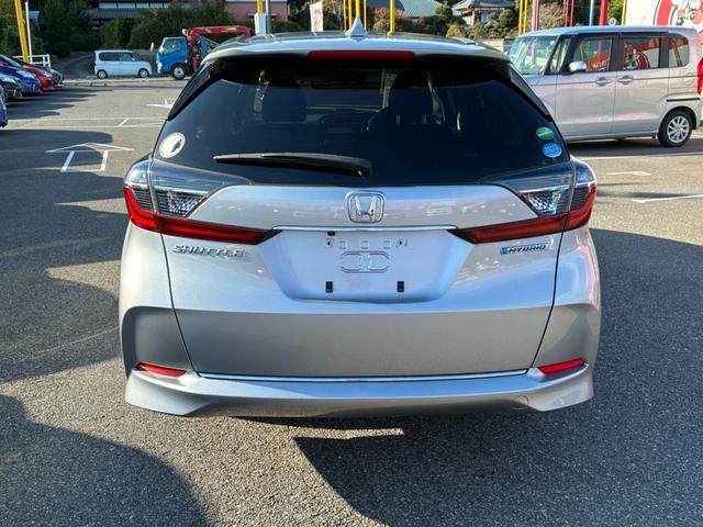 シャトル ハイブリッド　ホンダセンシング　純正メモリーナビ　フルセグテレビ　クルーズコントロール　ＥＴＣ　衝突被害軽減システム　電動格納ミラー　Ｂｌｕｅｔｏｏｔｈ接続　ＣＤ　ＤＶＤ（9枚目）