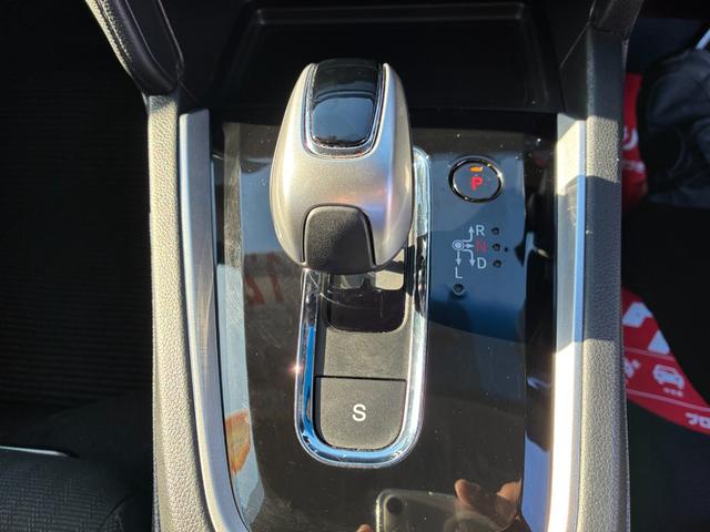 シャトル ハイブリッド　ホンダセンシング　純正メモリーナビ　フルセグテレビ　クルーズコントロール　ＥＴＣ　衝突被害軽減システム　電動格納ミラー　Ｂｌｕｅｔｏｏｔｈ接続　ＣＤ　ＤＶＤ（26枚目）