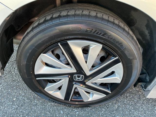 シャトル ハイブリッド　ホンダセンシング　純正メモリーナビ　フルセグテレビ　クルーズコントロール　ＥＴＣ　衝突被害軽減システム　電動格納ミラー　Ｂｌｕｅｔｏｏｔｈ接続　ＣＤ　ＤＶＤ（35枚目）