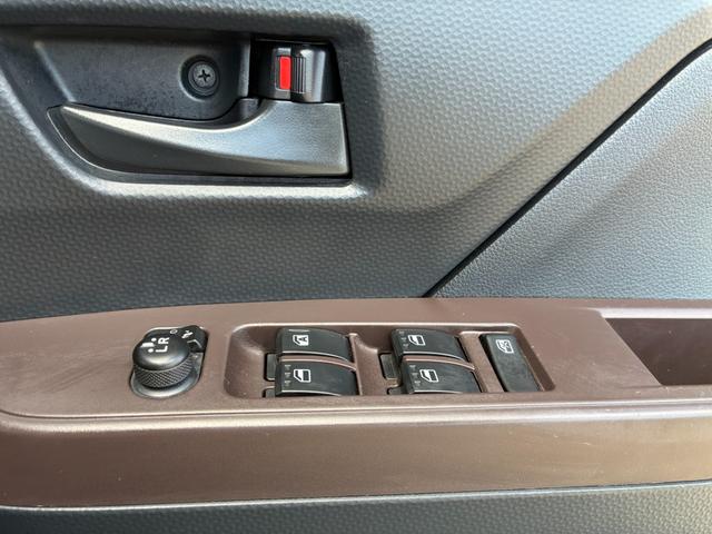 ルーミー X S バックカメラ CD レンタカーアップ ETC オートライト 左側パワースライド アイドリングストップ 衝突被害軽減システム ABS ESC(30枚目)