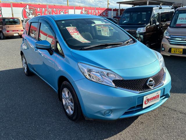 ノート Ｘ　スマートキー　レーンアシスト　電動格納ミラー　社外メモリーナビ　ＣＤ　ＤＶＤ　Ｂｌｕｅｔｏｏｔｈ接続　バックカメラ　フルセグテレビ　横滑り防止装置（6枚目）