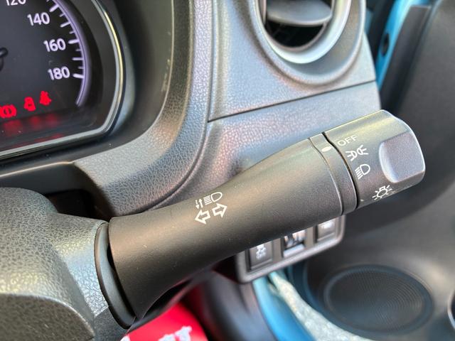 ノート Ｘ　スマートキー　レーンアシスト　電動格納ミラー　社外メモリーナビ　ＣＤ　ＤＶＤ　Ｂｌｕｅｔｏｏｔｈ接続　バックカメラ　フルセグテレビ　横滑り防止装置（18枚目）