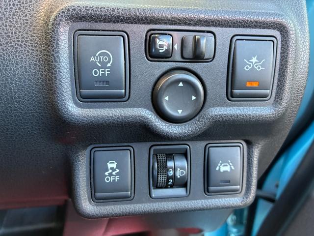 ノート Ｘ　スマートキー　レーンアシスト　電動格納ミラー　社外メモリーナビ　ＣＤ　ＤＶＤ　Ｂｌｕｅｔｏｏｔｈ接続　バックカメラ　フルセグテレビ　横滑り防止装置（22枚目）