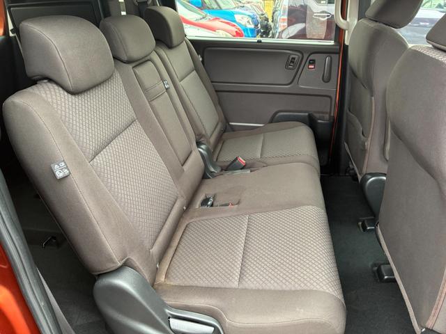 フリードハイブリッド ハイブリッド・Gホンダセンシング ETC スマートキー 両側パワースライドドア LEDヘッドランプ オートライト シートヒーター 純正メモリーナビ CD DVD再生 Bluetooth接続 バックカメラ ドライブレコーダー(15枚目)