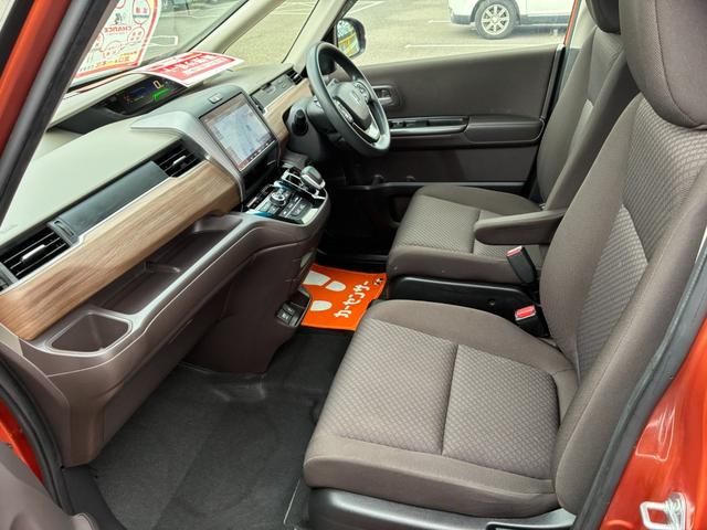 フリードハイブリッド ハイブリッド・Gホンダセンシング ETC スマートキー 両側パワースライドドア LEDヘッドランプ オートライト シートヒーター 純正メモリーナビ CD DVD再生 Bluetooth接続 バックカメラ ドライブレコーダー(41枚目)