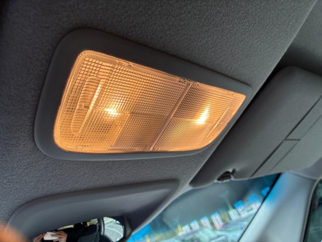 フリードハイブリッド ハイブリッド・Gホンダセンシング ETC スマートキー 両側パワースライドドア LEDヘッドランプ オートライト シートヒーター 純正メモリーナビ CD DVD再生 Bluetooth接続 バックカメラ ドライブレコーダー(44枚目)